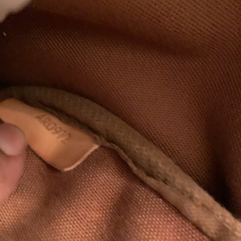 Louis Vuitton Monogram Brown Messenger Bag - Picture 4 of 6